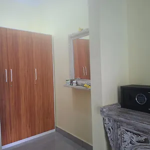 https://krisda-ubud-guest-house.ubudhotelsnow.com